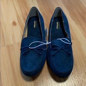 Women’s slip on shoes